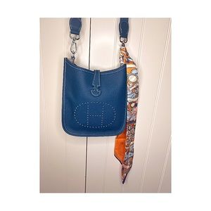 Crossbody bag